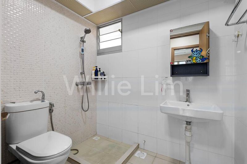 5 Room (5I) HDB for Sale in  461B Bukit Batok West Avenue 8 - Image 1